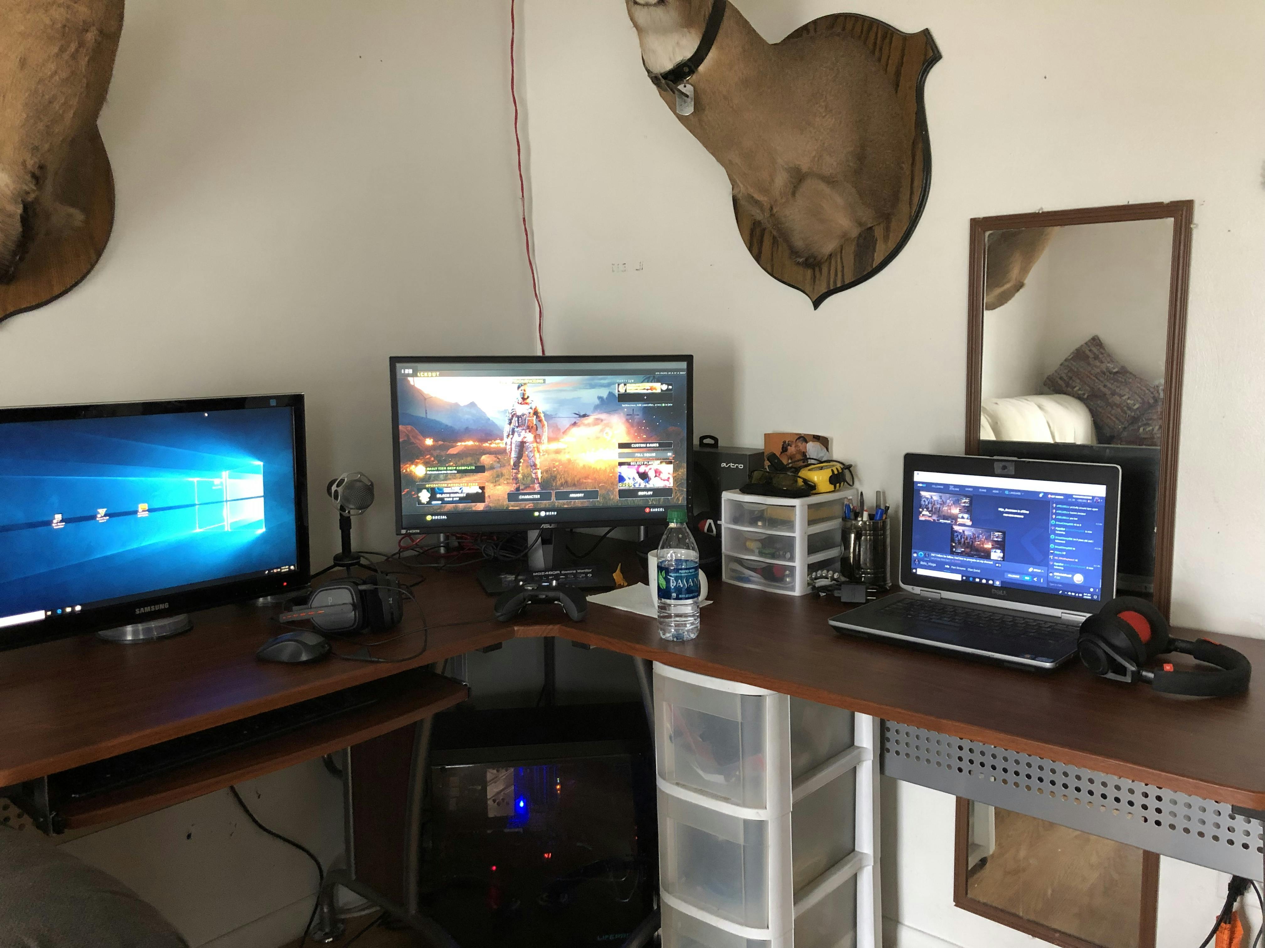 Gaming Desks for Esports and Streamers Techni Sport